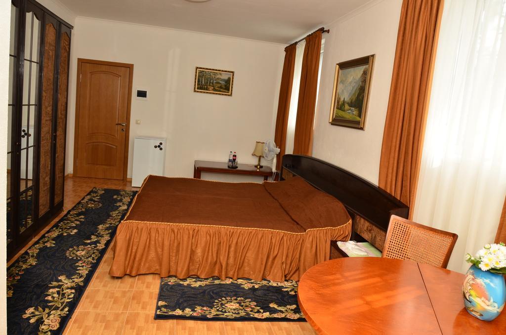 אירפין Hotel Acorn מראה חיצוני תמונה