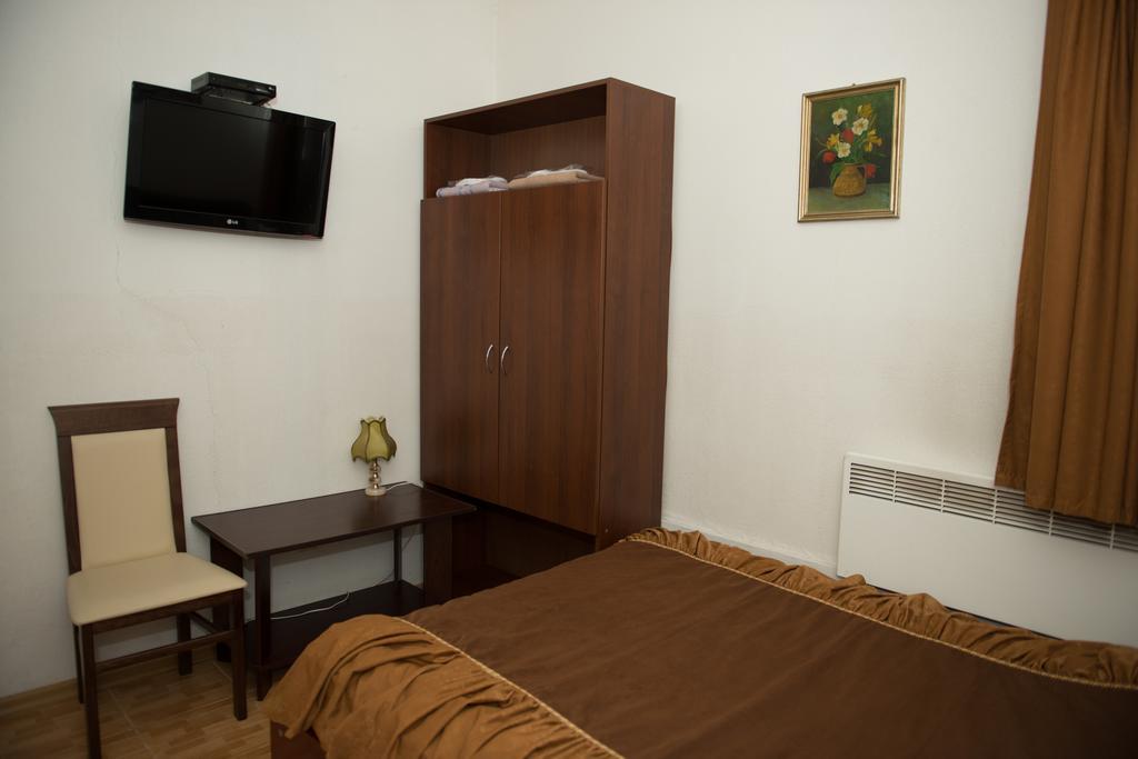 אירפין Hotel Acorn חדר תמונה