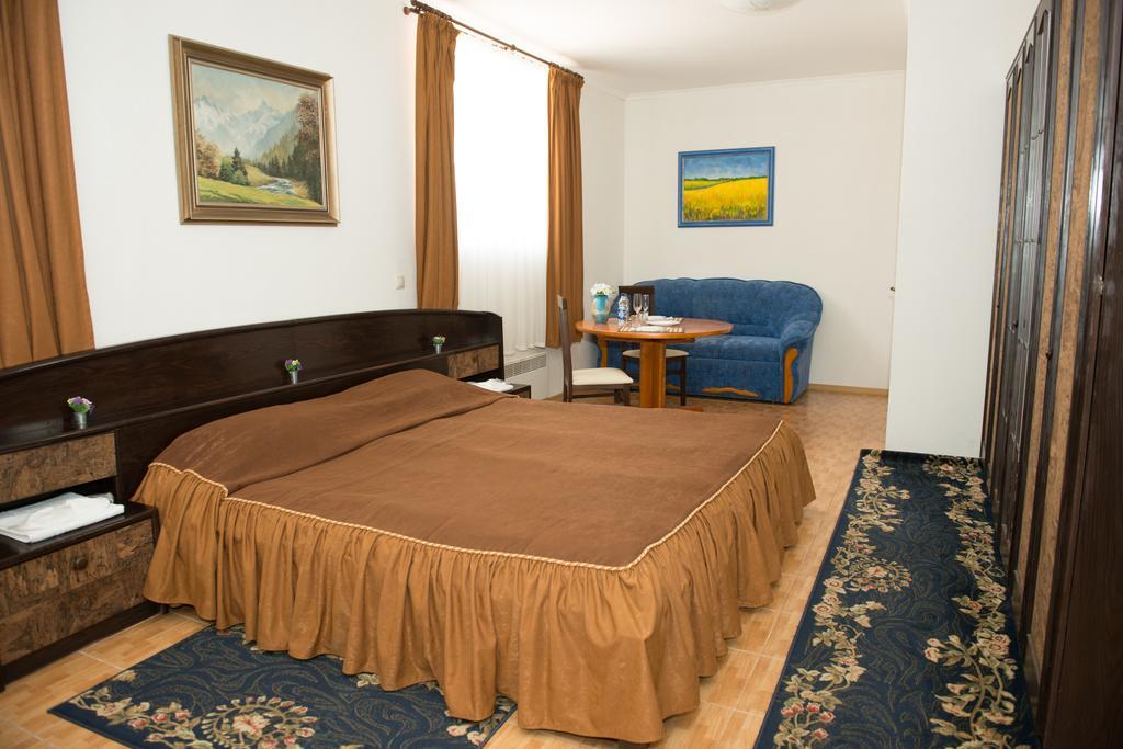 אירפין Hotel Acorn חדר תמונה